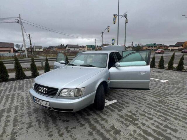 Серый Ауди А6, объемом двигателя 2.6 л и пробегом 400 тыс. км за 3200 $, фото 1 на Automoto.ua