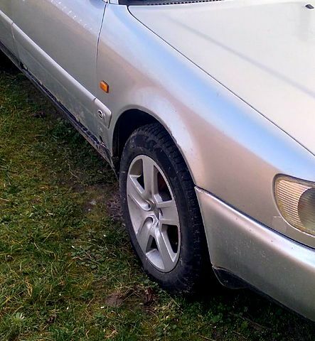 Сірий Ауді А6, об'ємом двигуна 2.6 л та пробігом 250 тис. км за 2750 $, фото 1 на Automoto.ua