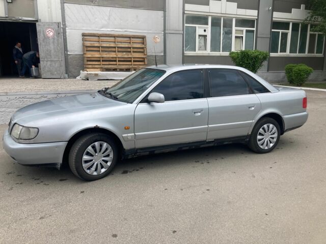 Серый Ауди А6, объемом двигателя 2.6 л и пробегом 340 тыс. км за 2500 $, фото 1 на Automoto.ua