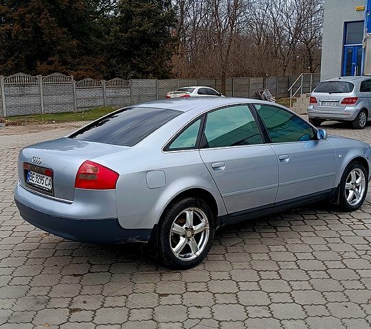 Серый Ауди А6, объемом двигателя 1.8 л и пробегом 300 тыс. км за 7000 $, фото 1 на Automoto.ua