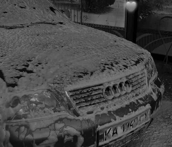 Сірий Ауді А6, об'ємом двигуна 1.8 л та пробігом 377 тис. км за 3500 $, фото 1 на Automoto.ua
