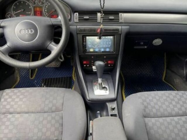 Сірий Ауді А6, об'ємом двигуна 2.4 л та пробігом 255 тис. км за 4000 $, фото 1 на Automoto.ua