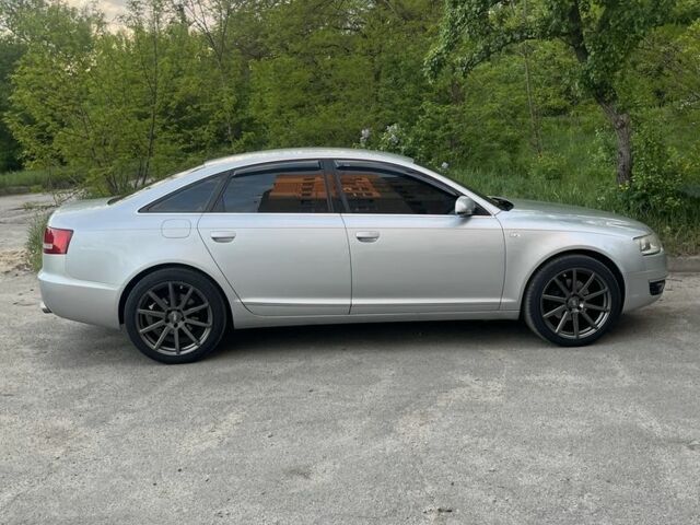 Сірий Ауді А6, об'ємом двигуна 2.4 л та пробігом 172 тис. км за 5200 $, фото 1 на Automoto.ua