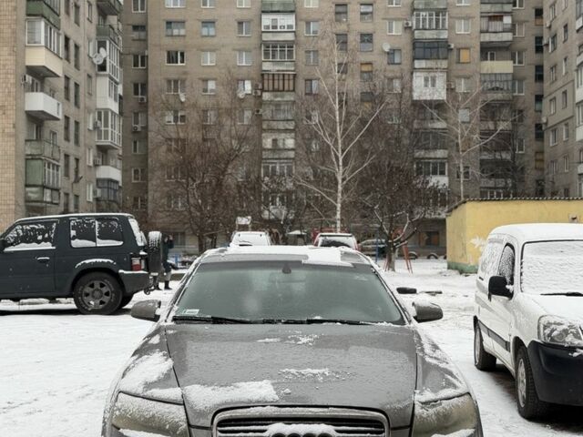 Серый Ауди А6, объемом двигателя 2.4 л и пробегом 200 тыс. км за 2500 $, фото 1 на Automoto.ua