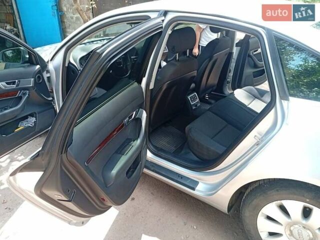 Серый Ауди А6, объемом двигателя 2.4 л и пробегом 268 тыс. км за 5500 $, фото 1 на Automoto.ua