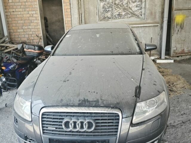 Серый Ауди А6, объемом двигателя 3.2 л и пробегом 260 тыс. км за 3500 $, фото 1 на Automoto.ua