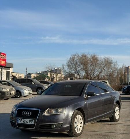 Серый Ауди А6, объемом двигателя 2.4 л и пробегом 310 тыс. км за 5500 $, фото 1 на Automoto.ua