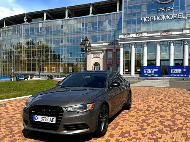 Сірий Ауді А6, об'ємом двигуна 3 л та пробігом 200 тис. км за 9700 $, фото 1 на Automoto.ua