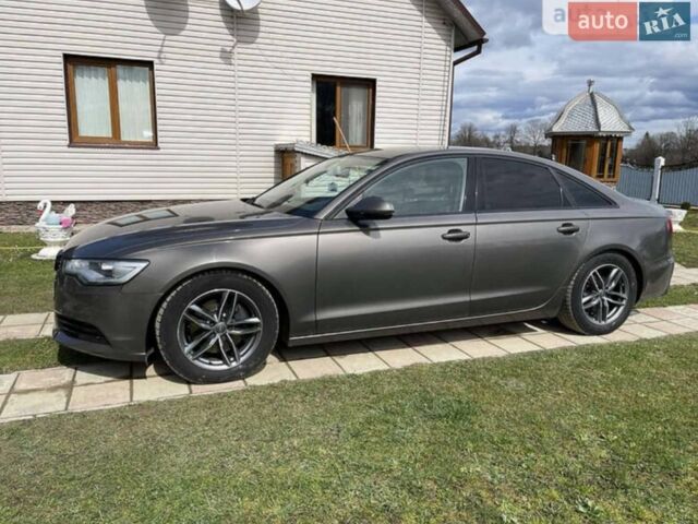 Серый Ауди А6, объемом двигателя 3 л и пробегом 227 тыс. км за 14000 $, фото 1 на Automoto.ua