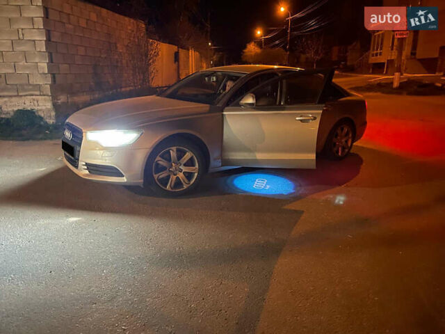 Сірий Ауді А6, об'ємом двигуна 3 л та пробігом 210 тис. км за 14650 $, фото 1 на Automoto.ua