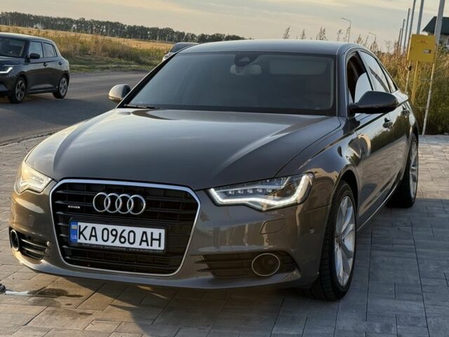 Серый Ауди А6, объемом двигателя 3 л и пробегом 220 тыс. км за 18065 $, фото 1 на Automoto.ua