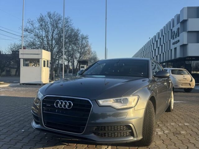 Серый Ауди А6, объемом двигателя 0 л и пробегом 200 тыс. км за 14000 $, фото 1 на Automoto.ua