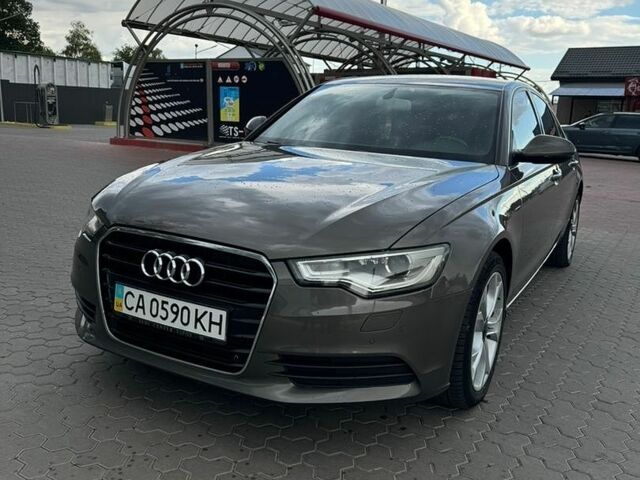 Сірий Ауді А6, об'ємом двигуна 1.97 л та пробігом 249 тис. км за 14400 $, фото 1 на Automoto.ua