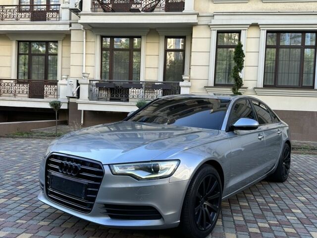 Сірий Ауді А6, об'ємом двигуна 2 л та пробігом 190 тис. км за 12000 $, фото 1 на Automoto.ua