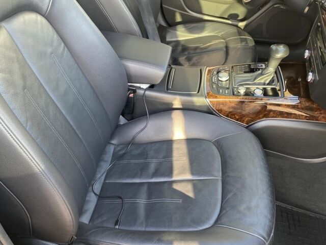 Сірий Ауді А6, об'ємом двигуна 2 л та пробігом 216 тис. км за 12900 $, фото 1 на Automoto.ua