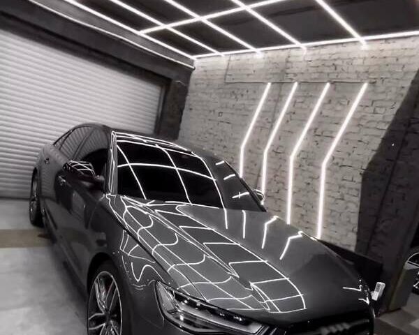 Ауди А6 2017 в Киеве на Automoto.ua Серый Ауди А6, объемом двигателя 2.97 л и пробегом 260 тыс. км за 35000 $, фото 1 на Automoto.ua