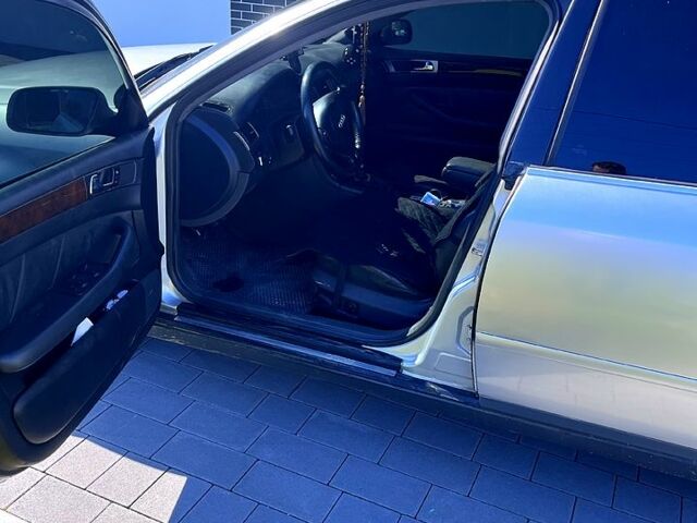 Сірий Ауді А6, об'ємом двигуна 2.5 л та пробігом 448 тис. км за 3800 $, фото 1 на Automoto.ua