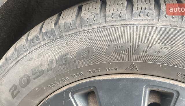 Сірий Ауді А6, об'ємом двигуна 2.5 л та пробігом 363 тис. км за 4700 $, фото 1 на Automoto.ua