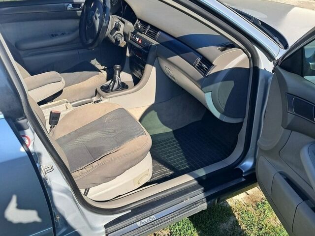 Сірий Ауді А6, об'ємом двигуна 2.4 л та пробігом 280 тис. км за 2999 $, фото 1 на Automoto.ua