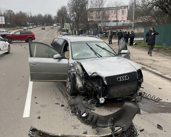 Серый Ауди А6, объемом двигателя 2.5 л и пробегом 320 тыс. км за 1000 $, фото 1 на Automoto.ua