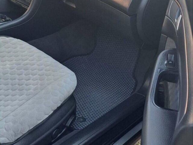 Сірий Ауді А6, об'ємом двигуна 2.5 л та пробігом 420 тис. км за 3800 $, фото 1 на Automoto.ua
