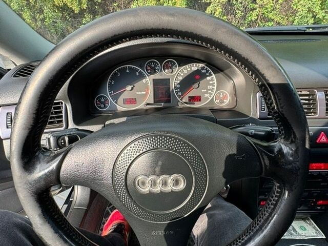 Серый Ауди А6, объемом двигателя 2 л и пробегом 246 тыс. км за 4600 $, фото 1 на Automoto.ua