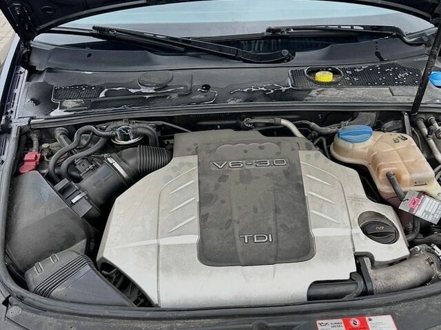 Серый Ауди А6, объемом двигателя 3 л и пробегом 270 тыс. км за 7800 $, фото 1 на Automoto.ua