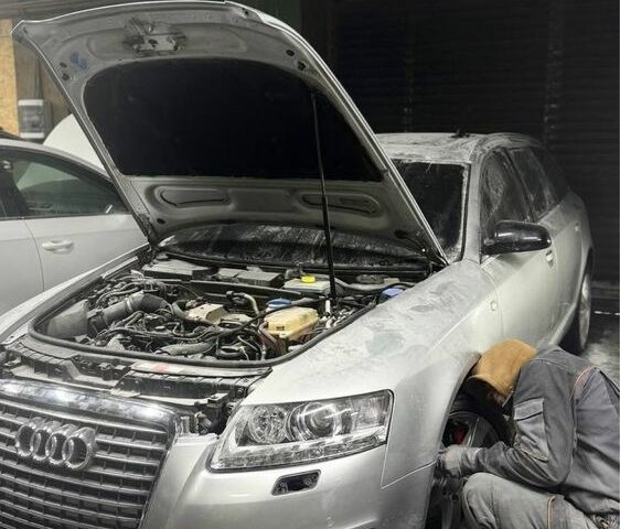 Серый Ауди А6, объемом двигателя 3 л и пробегом 350 тыс. км за 9999 $, фото 1 на Automoto.ua