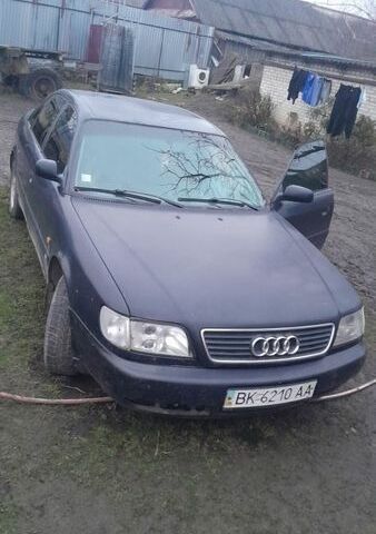 Синий Ауди А6, объемом двигателя 2.46 л и пробегом 500 тыс. км за 1700 $, фото 1 на Automoto.ua
