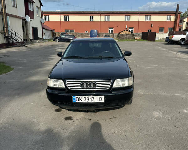 Синий Ауди А6, объемом двигателя 2.6 л и пробегом 320 тыс. км за 3100 $, фото 1 на Automoto.ua