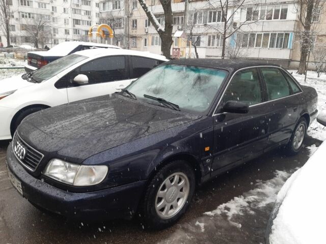 Синий Ауди А6, объемом двигателя 2.6 л и пробегом 349 тыс. км за 3500 $, фото 1 на Automoto.ua