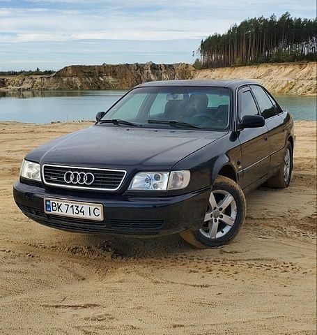 Синий Ауди А6, объемом двигателя 2.5 л и пробегом 400 тыс. км за 2650 $, фото 1 на Automoto.ua