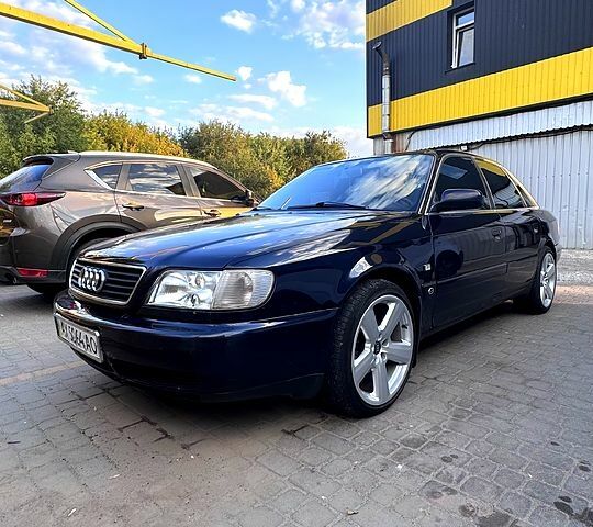 Синий Ауди А6, объемом двигателя 2.6 л и пробегом 302 тыс. км за 4300 $, фото 1 на Automoto.ua