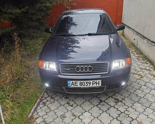 Синий Ауди А6, объемом двигателя 2.5 л и пробегом 300 тыс. км за 5200 $, фото 1 на Automoto.ua