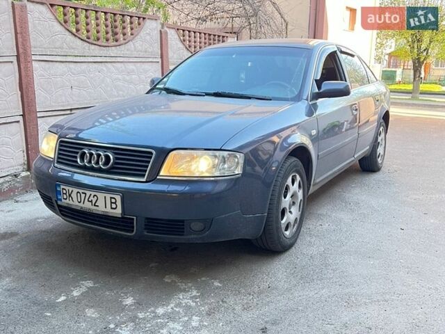 Синий Ауди А6, объемом двигателя 2.5 л и пробегом 345 тыс. км за 4500 $, фото 1 на Automoto.ua