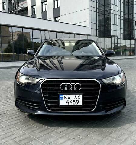 Синий Ауди А6, объемом двигателя 3 л и пробегом 230 тыс. км за 13450 $, фото 1 на Automoto.ua
