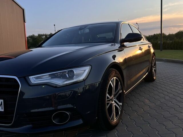 Синий Ауди А6, объемом двигателя 3 л и пробегом 285 тыс. км за 13048 $, фото 1 на Automoto.ua
