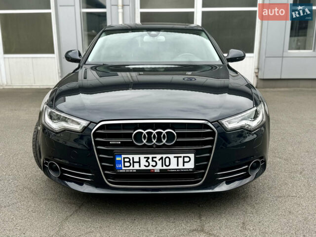 Синій Ауді А6, об'ємом двигуна 3 л та пробігом 221 тис. км за 15000 $, фото 1 на Automoto.ua