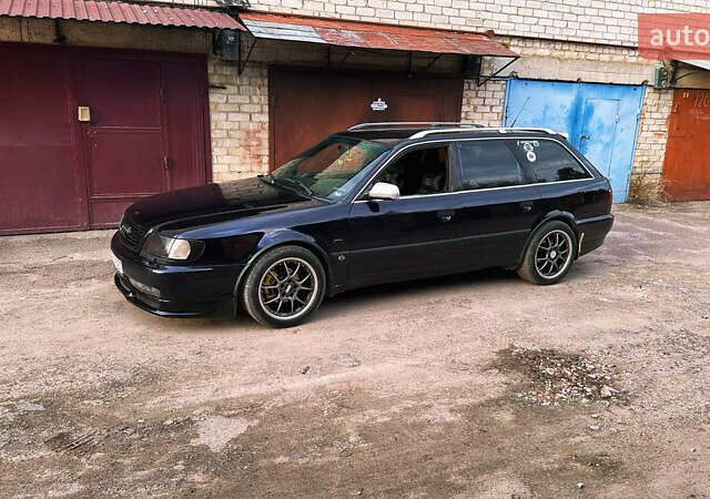 Синий Ауди А6, объемом двигателя 2.6 л и пробегом 400 тыс. км за 4800 $, фото 1 на Automoto.ua