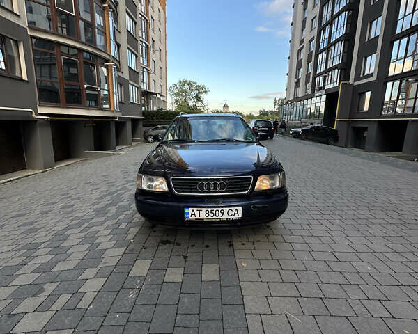 Синий Ауди А6, объемом двигателя 2.5 л и пробегом 352 тыс. км за 3500 $, фото 1 на Automoto.ua