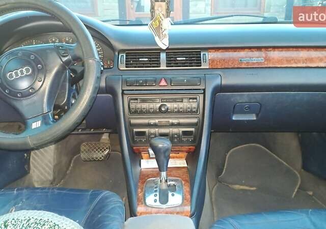 Синий Ауди А6, объемом двигателя 2.5 л и пробегом 300 тыс. км за 4600 $, фото 1 на Automoto.ua