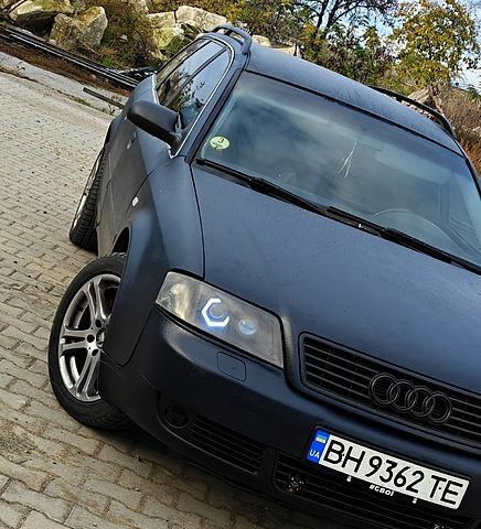 Синий Ауди А6, объемом двигателя 2.5 л и пробегом 380 тыс. км за 5000 $, фото 1 на Automoto.ua