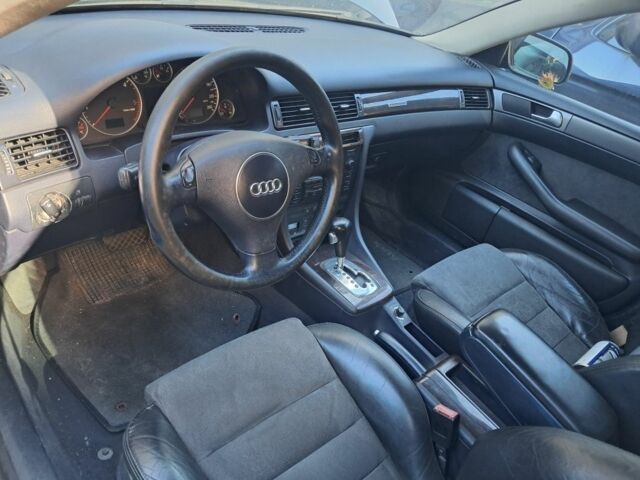 Синій Ауді А6, об'ємом двигуна 0 л та пробігом 297 тис. км за 1300 $, фото 1 на Automoto.ua