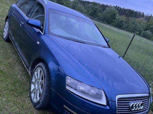 Синий Ауди А6, объемом двигателя 2 л и пробегом 300 тыс. км за 2445 $, фото 1 на Automoto.ua