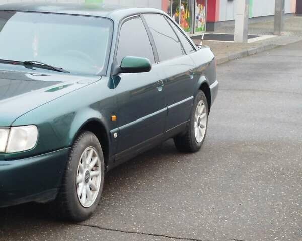 Зеленый Ауди А6, объемом двигателя 2 л и пробегом 415 тыс. км за 3000 $, фото 1 на Automoto.ua