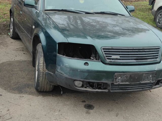 Зеленый Ауди А6, объемом двигателя 0 л и пробегом 130 тыс. км за 1000 $, фото 1 на Automoto.ua