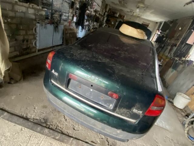 Зелений Ауді А6, об'ємом двигуна 2.4 л та пробігом 203 тис. км за 999 $, фото 1 на Automoto.ua