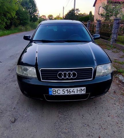 Зеленый Ауди А6, объемом двигателя 2.5 л и пробегом 376 тыс. км за 4400 $, фото 1 на Automoto.ua