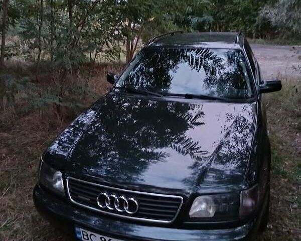 Зеленый Ауди А6, объемом двигателя 2.8 л и пробегом 325 тыс. км за 3700 $, фото 1 на Automoto.ua