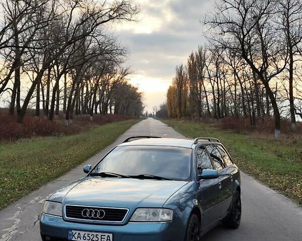Зеленый Ауди А6, объемом двигателя 2.5 л и пробегом 446 тыс. км за 3900 $, фото 1 на Automoto.ua